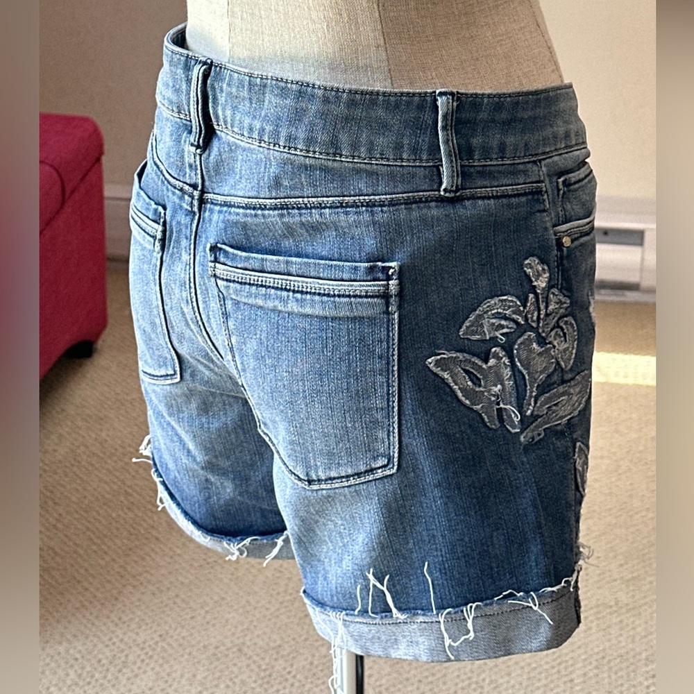 White House Black Market Blue Embroidered Distressed Jean Shorts - Picture 2 of 5